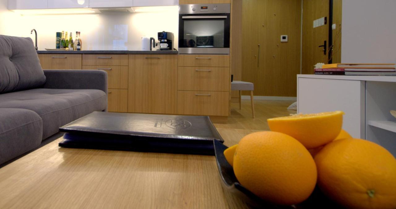 Irs Royal Apartments Apartamenty Irs Bursztynowa Gdańsk Exteriör bild
